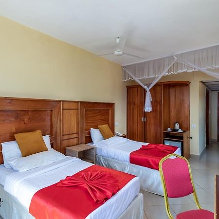Pulickal Airport Hotel Entebbe Exterior foto