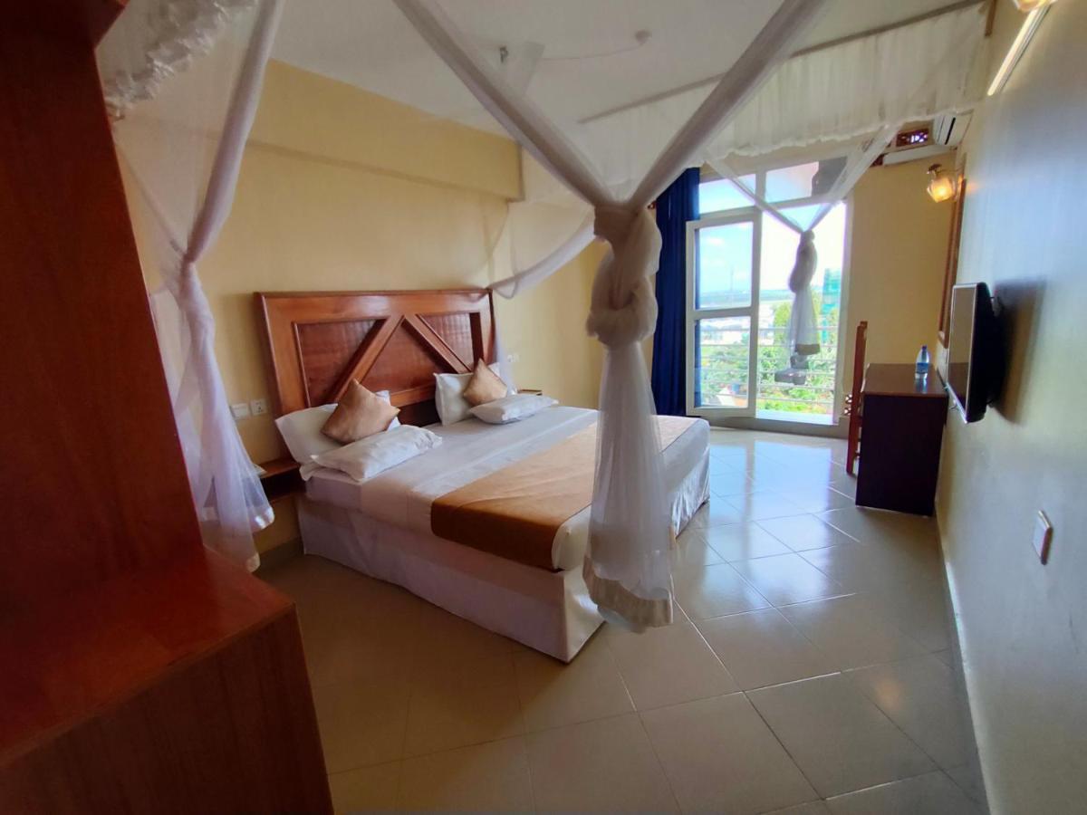 Pulickal Airport Hotel Entebbe Exterior foto