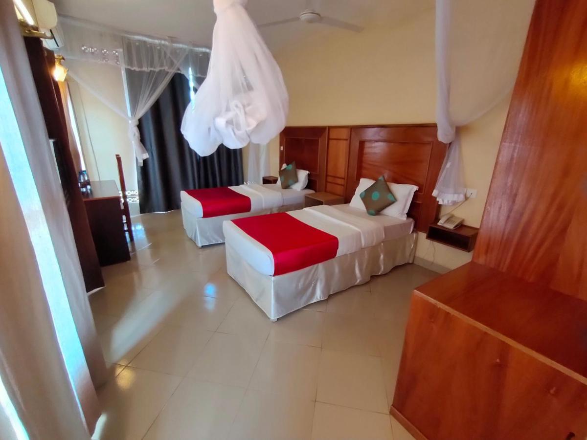 Pulickal Airport Hotel Entebbe Exterior foto