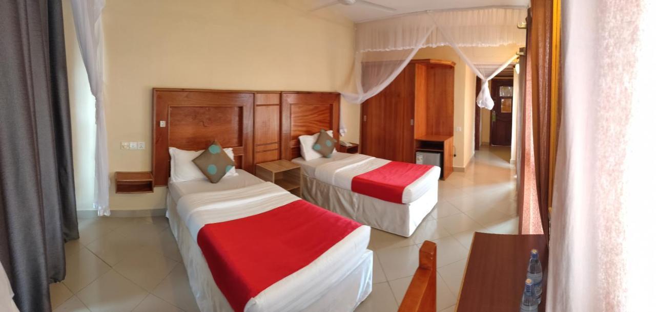 Pulickal Airport Hotel Entebbe Exterior foto