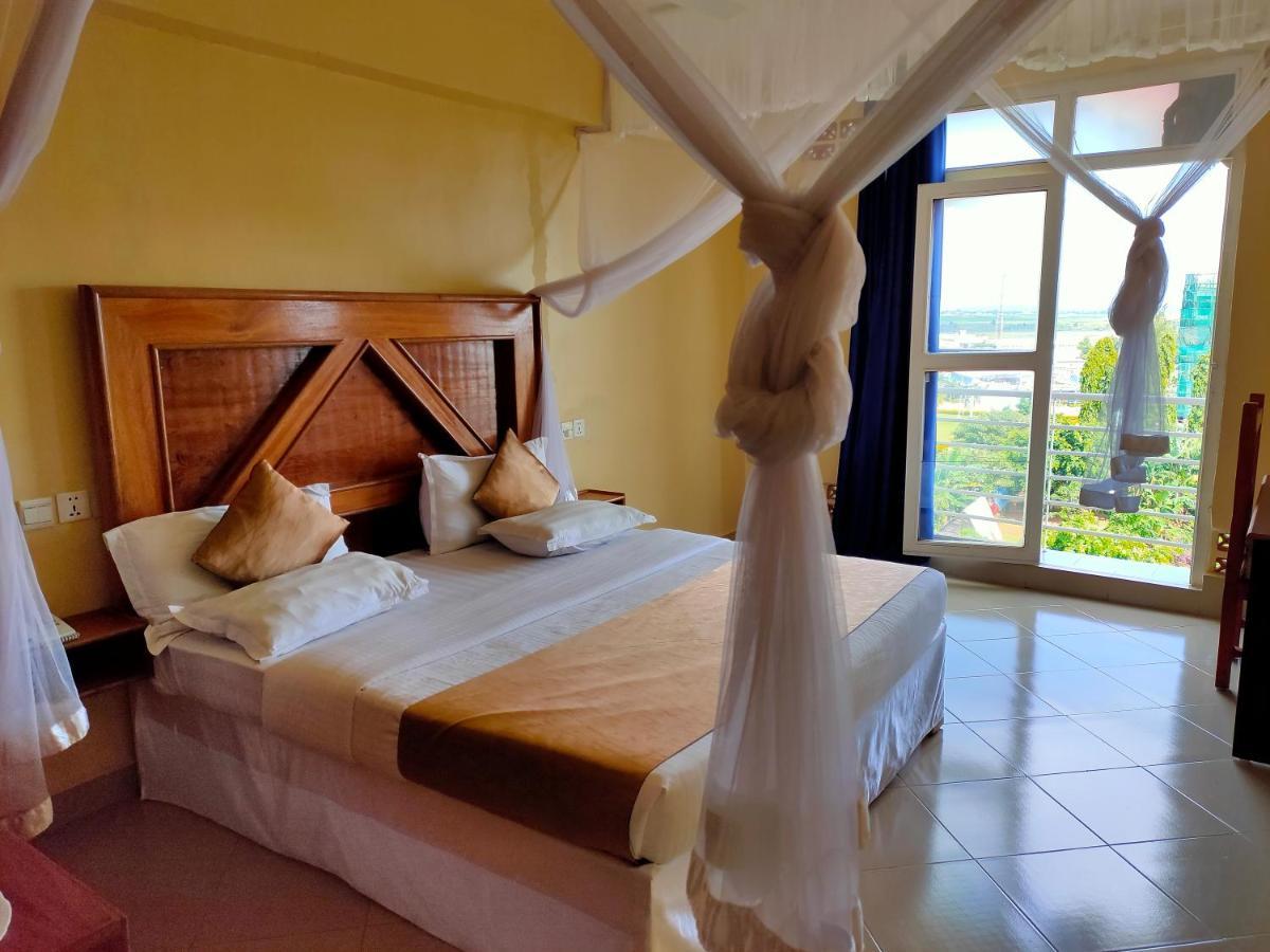 Pulickal Airport Hotel Entebbe Exterior foto